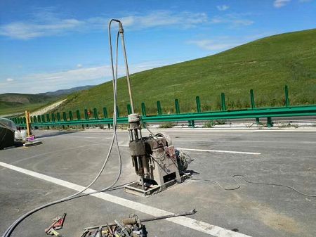 阳江镇公路地基基础注浆加固